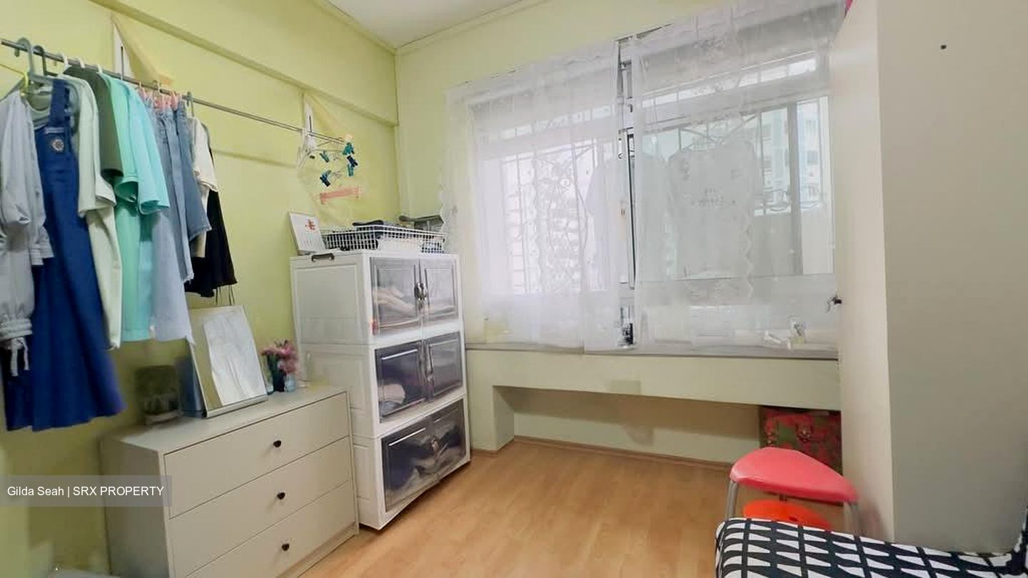 Blk 245 Pasir Ris Street 21 (Pasir Ris), HDB Executive #605600001